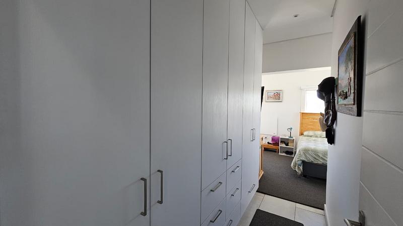2 Bedroom Property for Sale in Britannia Bay Western Cape